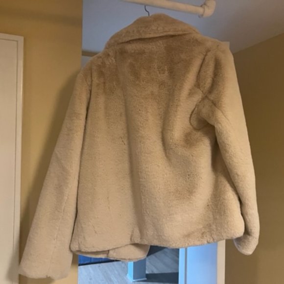 faux fur Jacket - Picture 2 of 2
